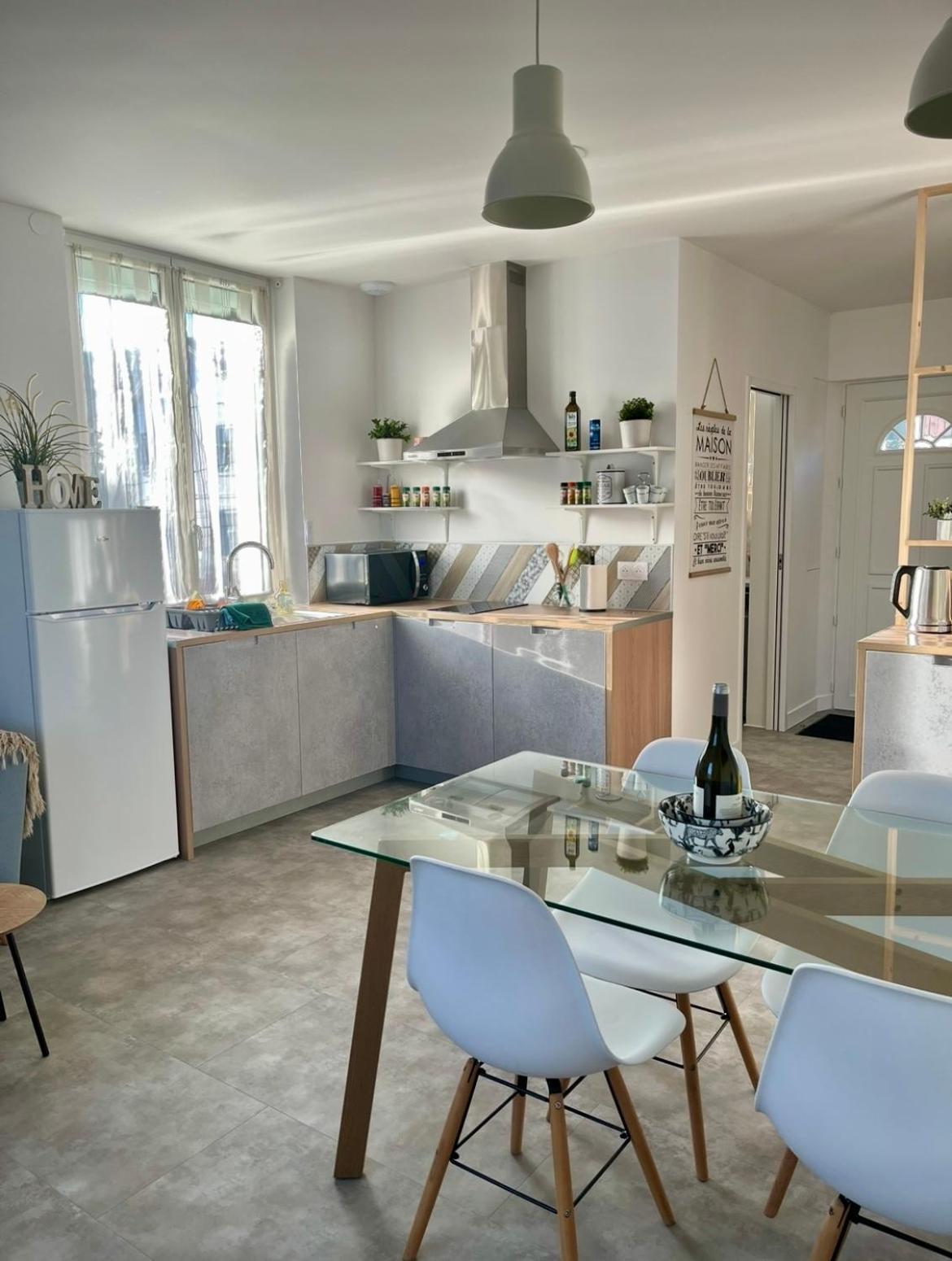 Appartement Cosy Et Calme Avec Parking Et Terrasse Prives Cravanche Luaran gambar